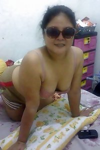 Wanita Otai 04