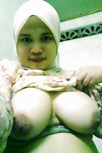 Tudung Tetek Kaw Giler